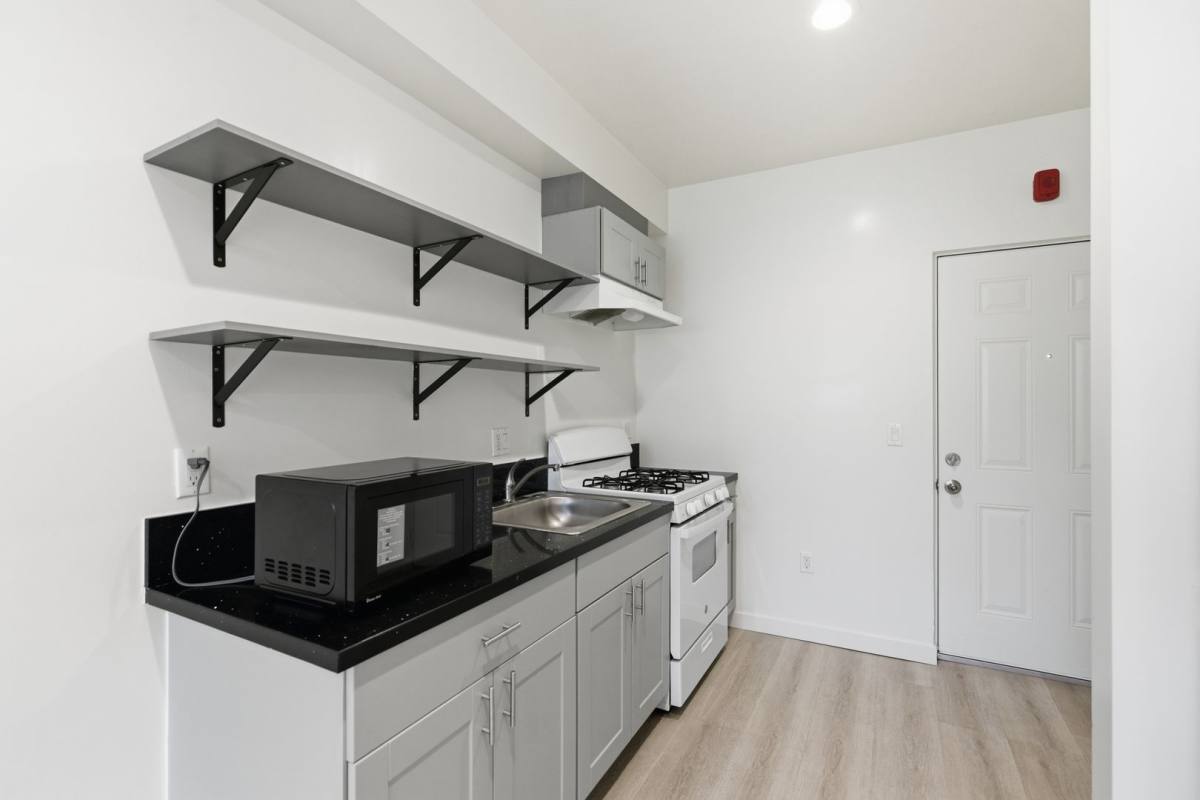 Apartment for rent at 2025 New Jersey St, Los Angeles, CA 90033
