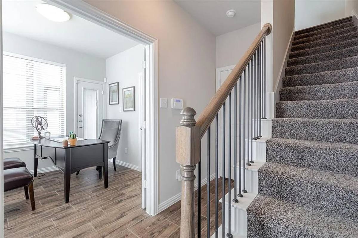 Townhouse for rent at 301 E Lamar St, McKinney, TX 75069