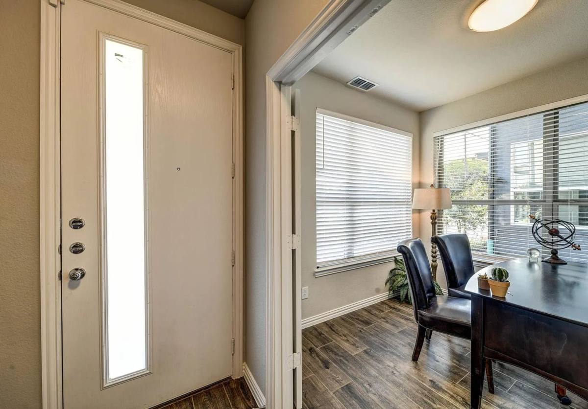 Townhouse for rent at 301 E Lamar St, McKinney, TX 75069