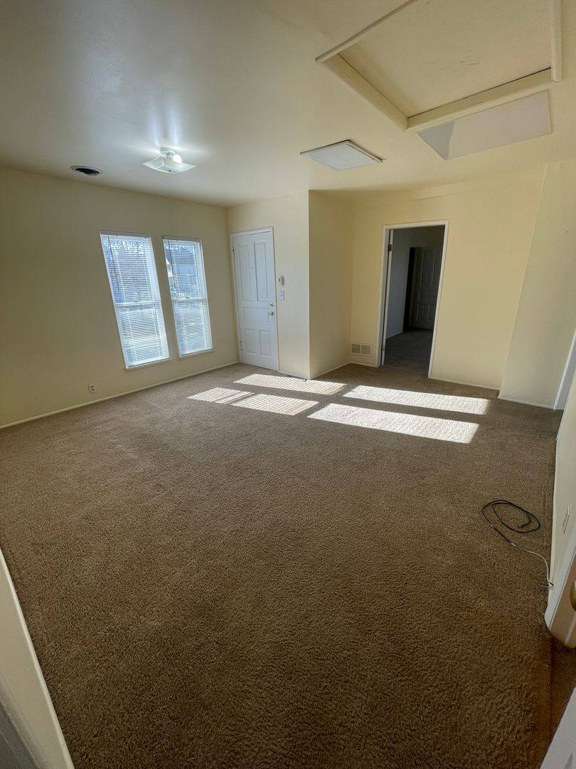 Apartment for rent at 516 N Adams St, Ypsilanti, MI 48197