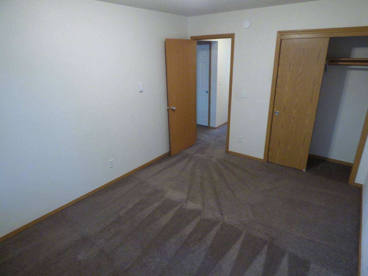 Apartment for rent at 2131 Center St NE, Salem, OR 97301