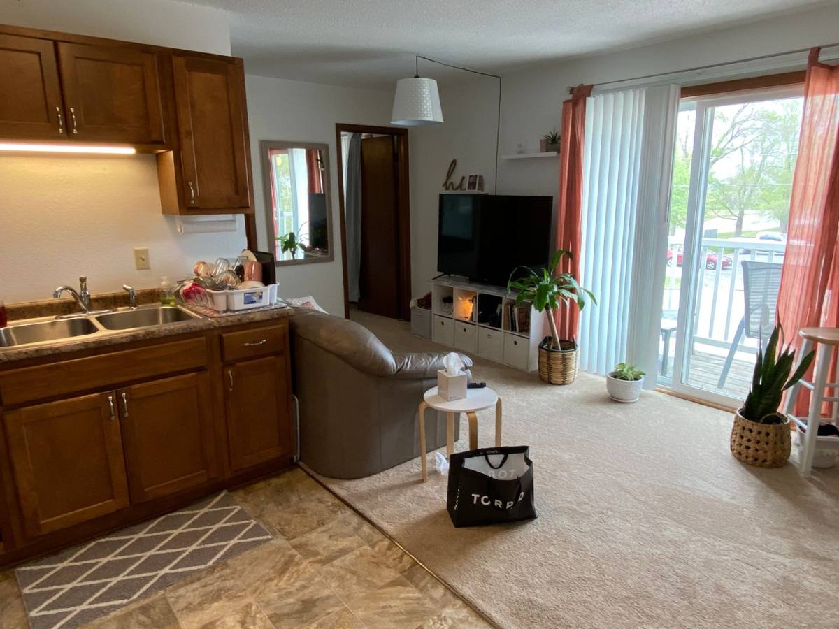 Apartment for rent at 105 Jewel Dr, Ames, IA 50010