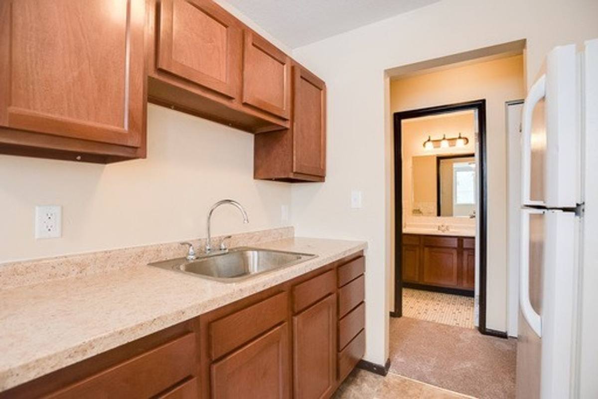 Apartment for rent at 1533 N Woodbridge St, Saint Paul, MN 55117