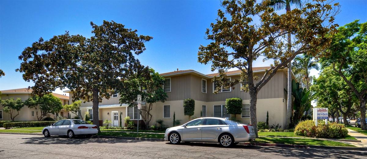 Apartment for rent at 4401-4467 Le Park Dr, Long Beach, CA 90807