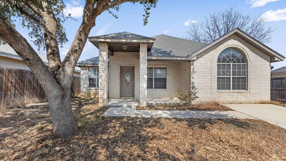 House for rent at 3411 Avoca Dr, San Antonio, TX 78211