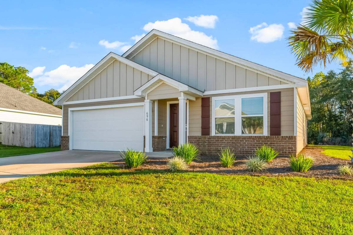 House for rent at 698 Whispering Creek Ave, Freeport, FL 32439