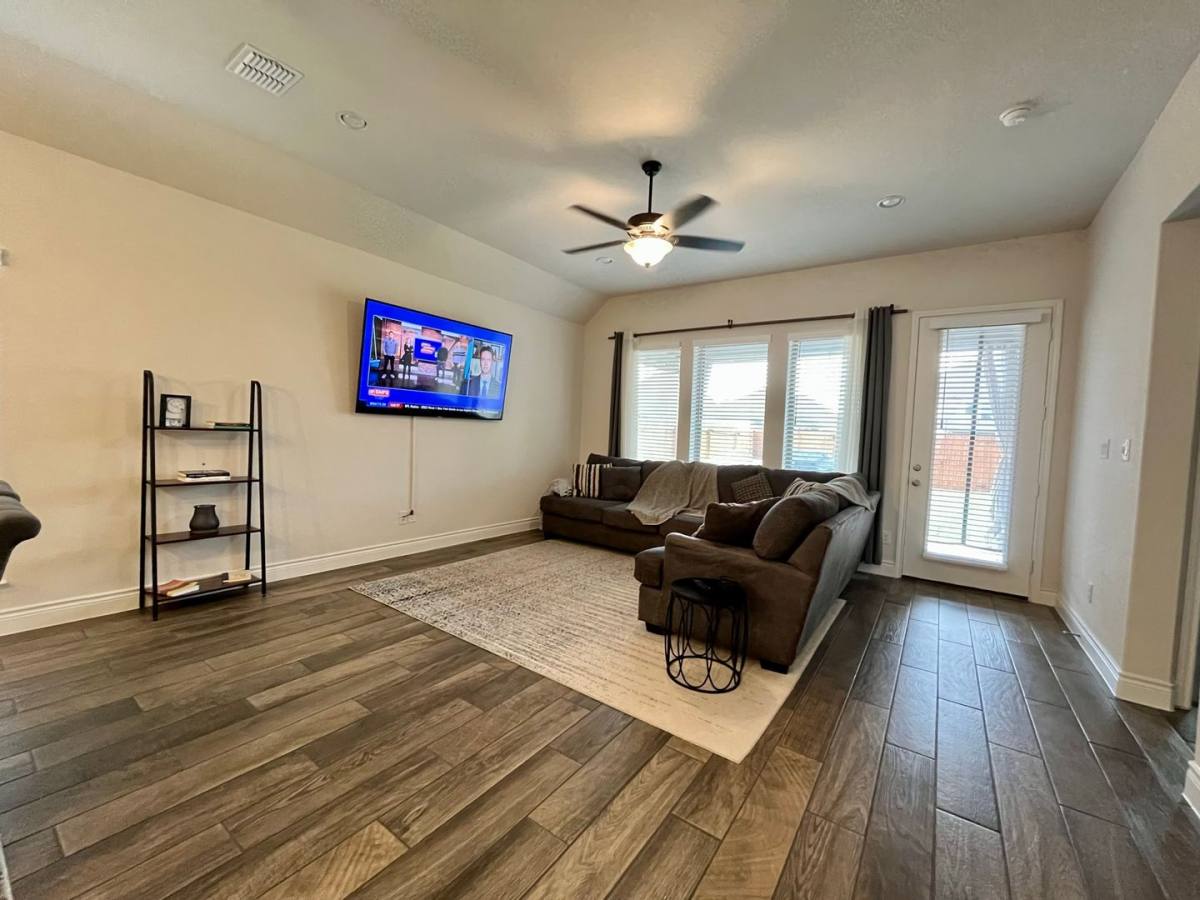 House for rent at 14158 Blind Bandit Creek, San Antonio, TX 78254