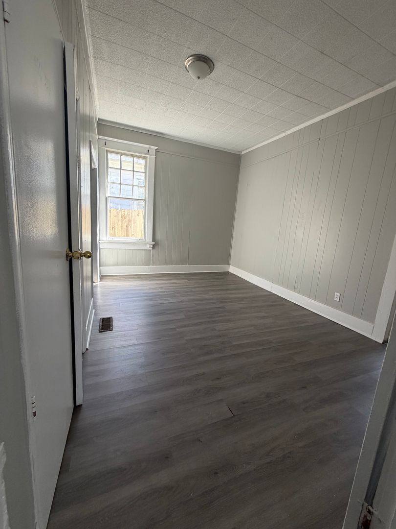 House for rent at 150 Arlington Ave, Jackson, TN 38301