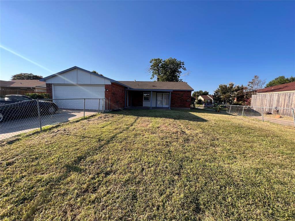Apartment for rent at 8506 Woodside Rd, Rowlett, TX 75088