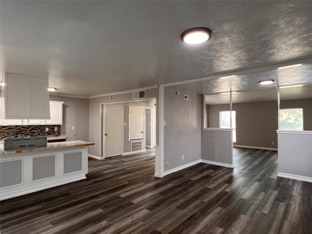 Apartment for rent at 8506 Woodside Rd, Rowlett, TX 75088