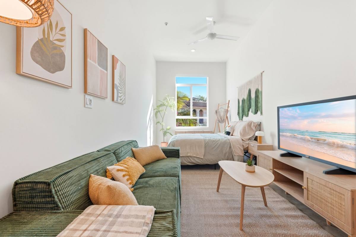 Apartment for rent at 2735 E 6th St, Los Angeles, CA 90023