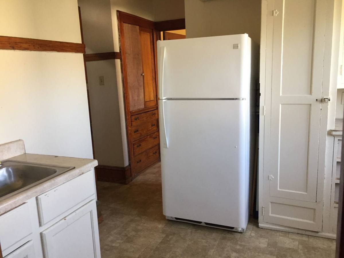 Apartment for rent at 816 W Greenfield Ave, Milwaukee, WI 53204