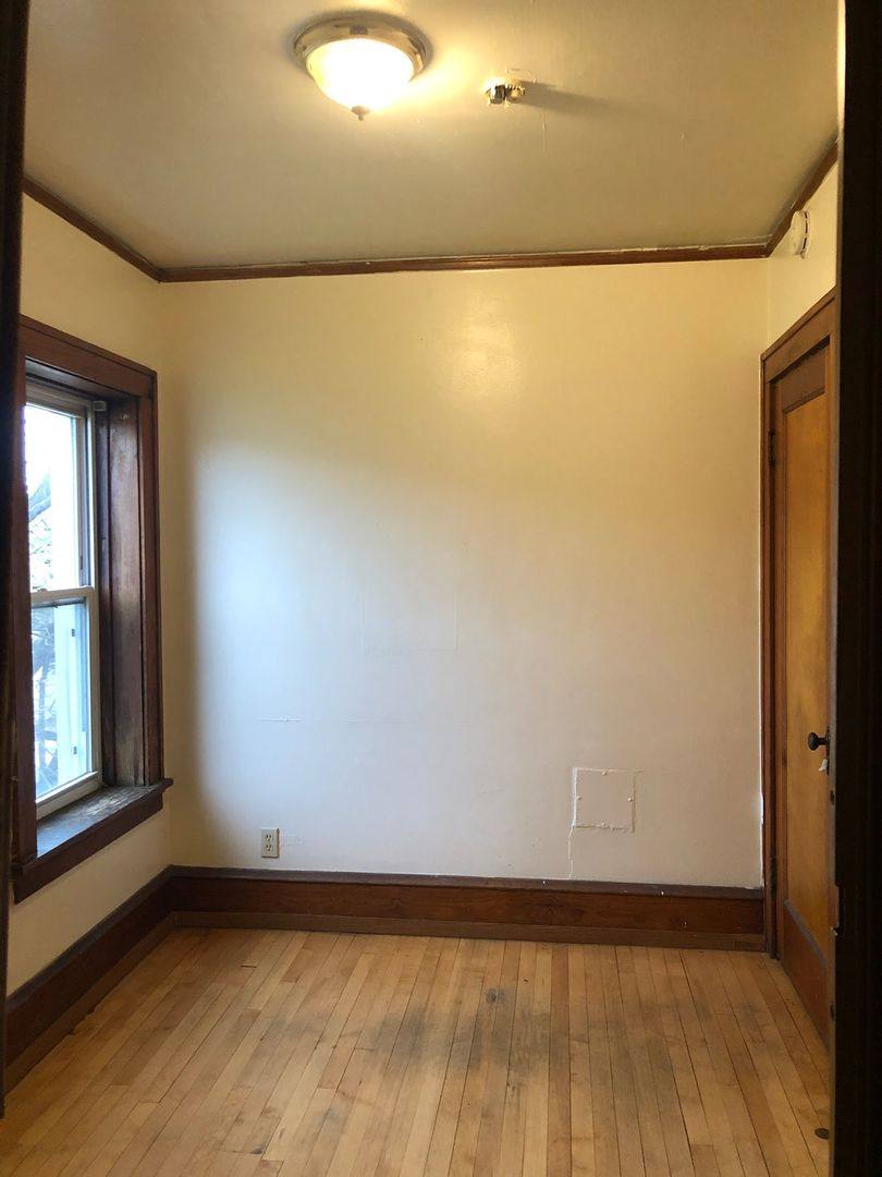 Apartment for rent at 816 W Greenfield Ave, Milwaukee, WI 53204