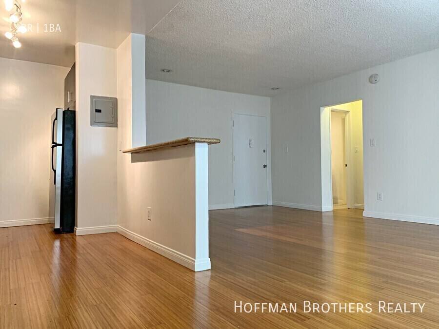 Apartment for rent at 1847 Winona Blvd #106, Los Angeles, CA 90027