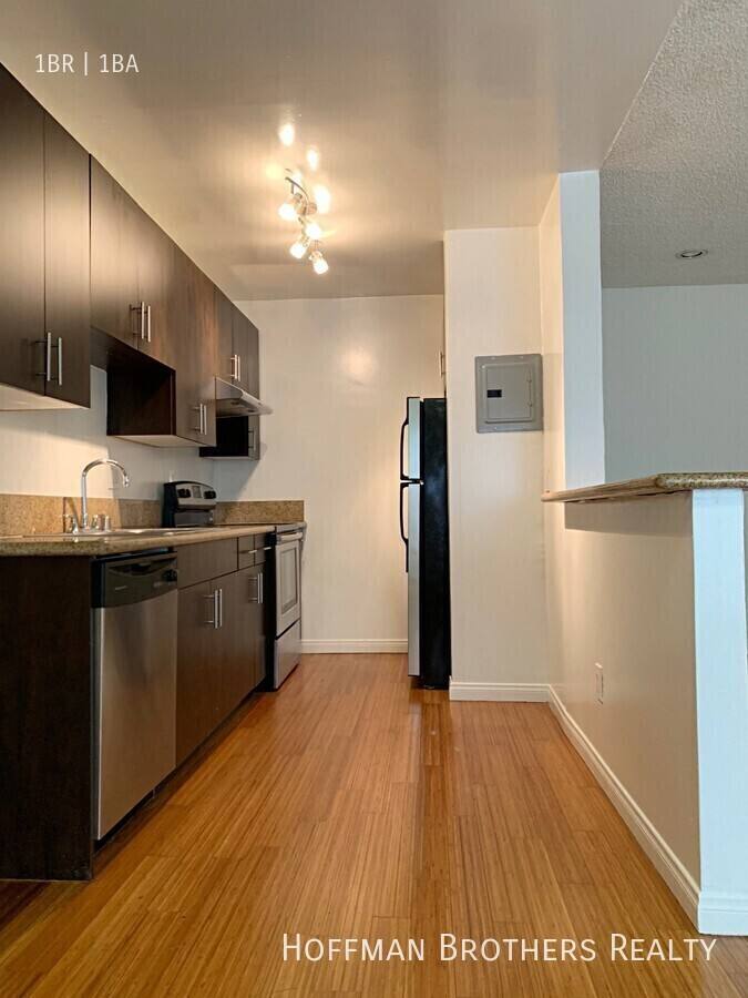 Apartment for rent at 1847 Winona Blvd #106, Los Angeles, CA 90027