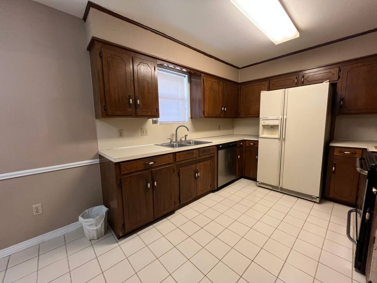 House for rent at 3321 Colquitt Rd, Shreveport, LA 71118
