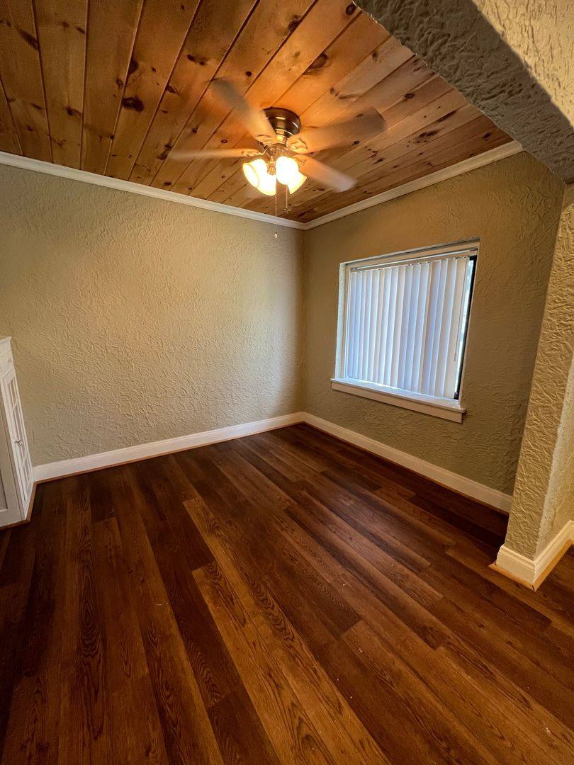 Apartment for rent at 133 & 143 N Riverview Dr, Kalamazoo, MI 49004