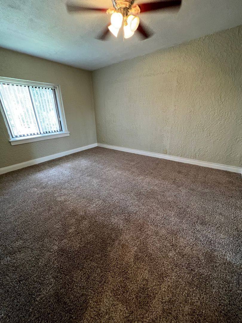Apartment for rent at 133 & 143 N Riverview Dr, Kalamazoo, MI 49004