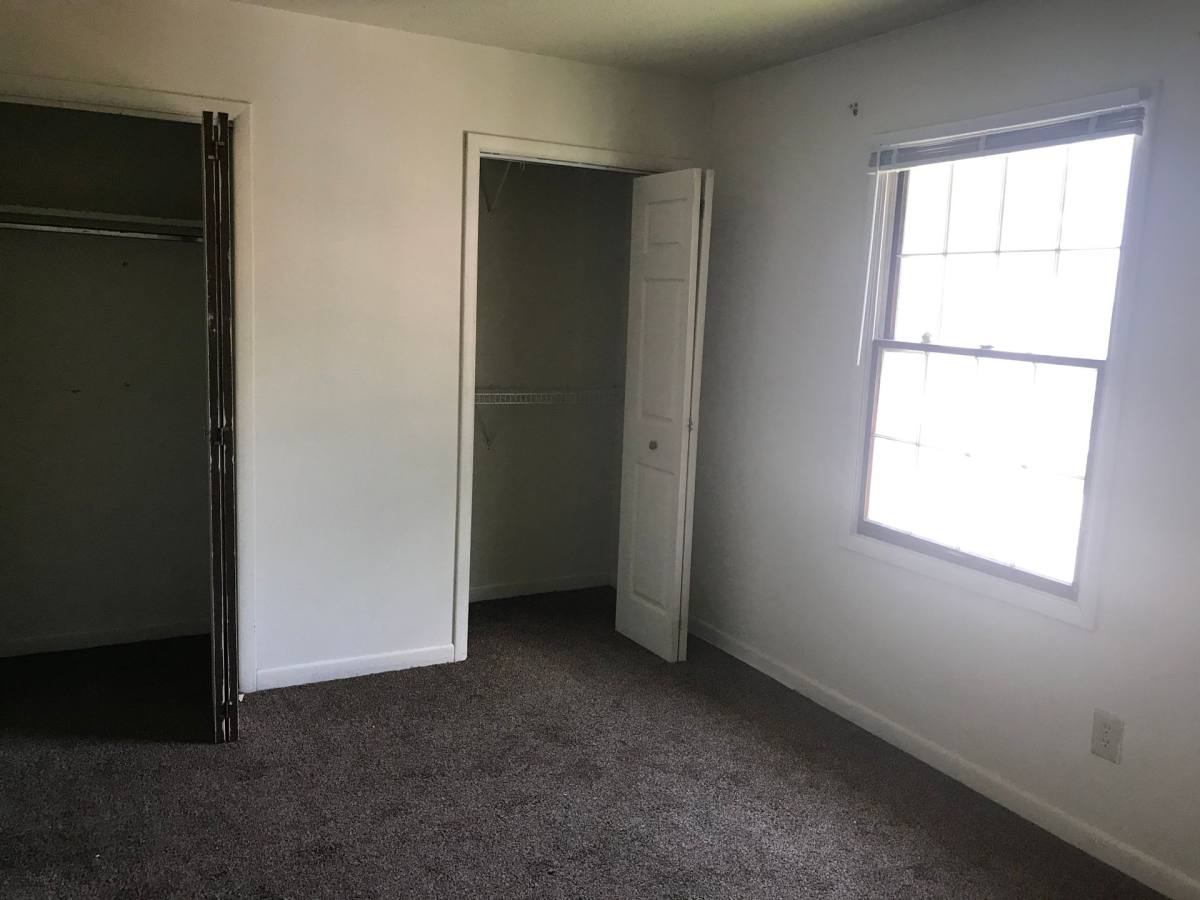 Apartment for rent at 500 W Freeman, Carbondale, IL 62901