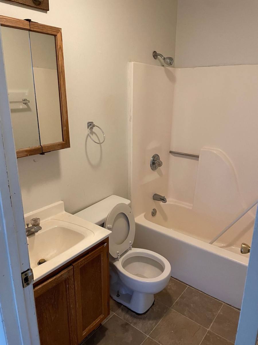 Apartment for rent at 500 W Freeman, Carbondale, IL 62901