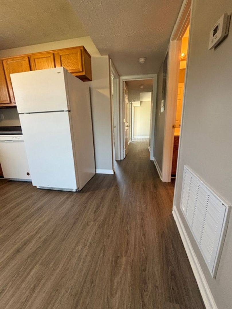 Apartment for rent at 101 Braxton Court, Radcliff, KY 40160