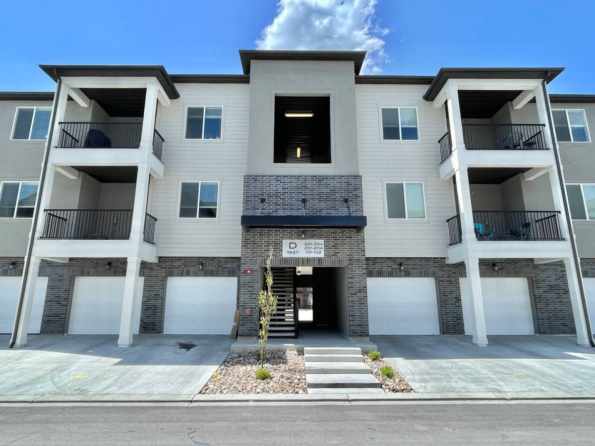 Condo for rent at 1937 N 3330 W, Lehi, UT 84043