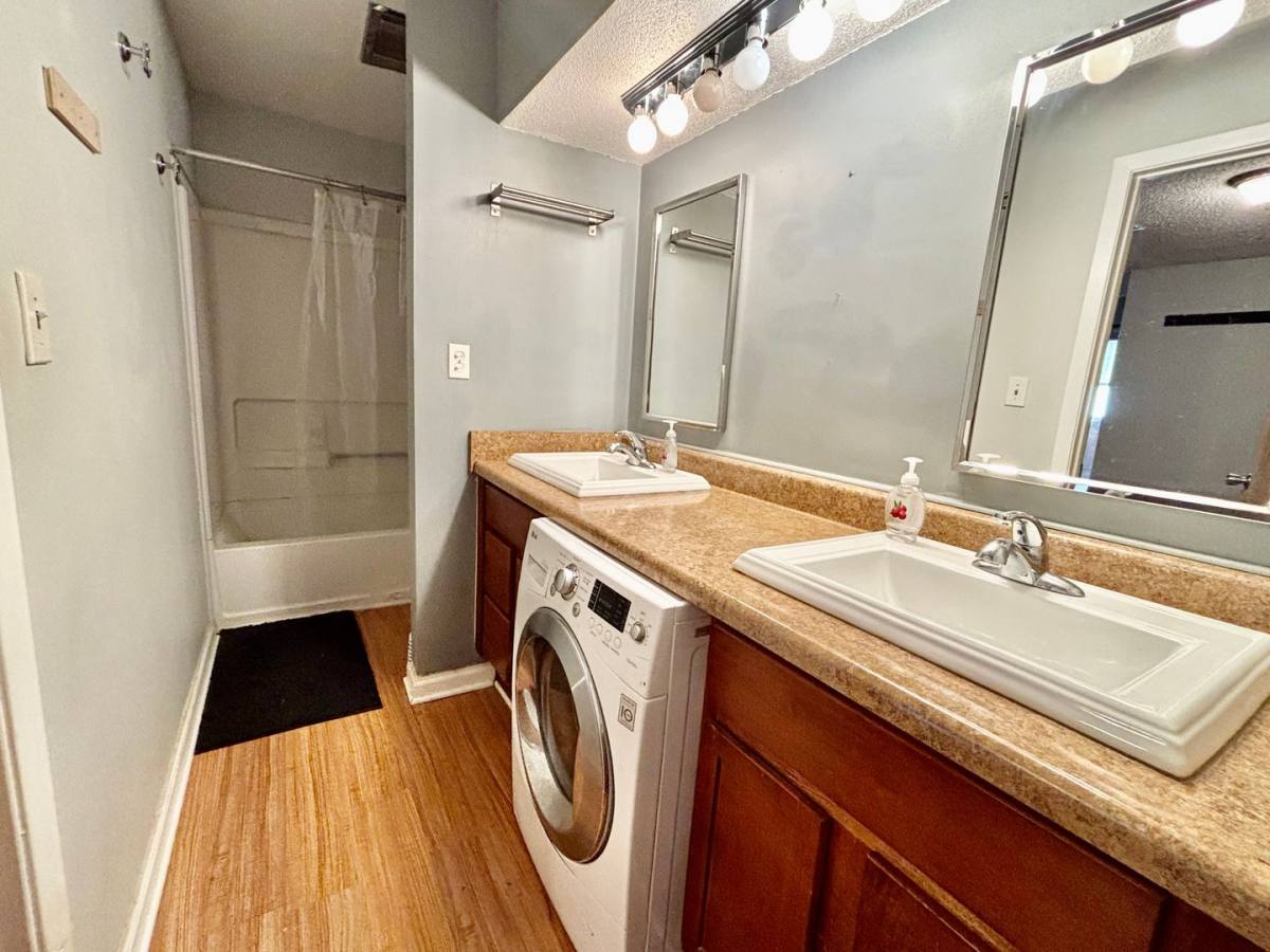 Condo for rent at 4524 Holly St #24, Kansas City, MO 64111