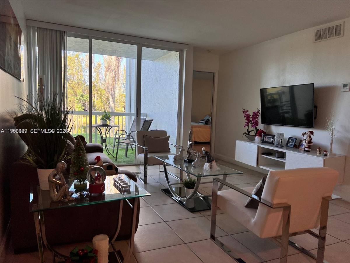 Apartment for rent at 9761 NW 49th Terrace #421, Miami, FL 33178