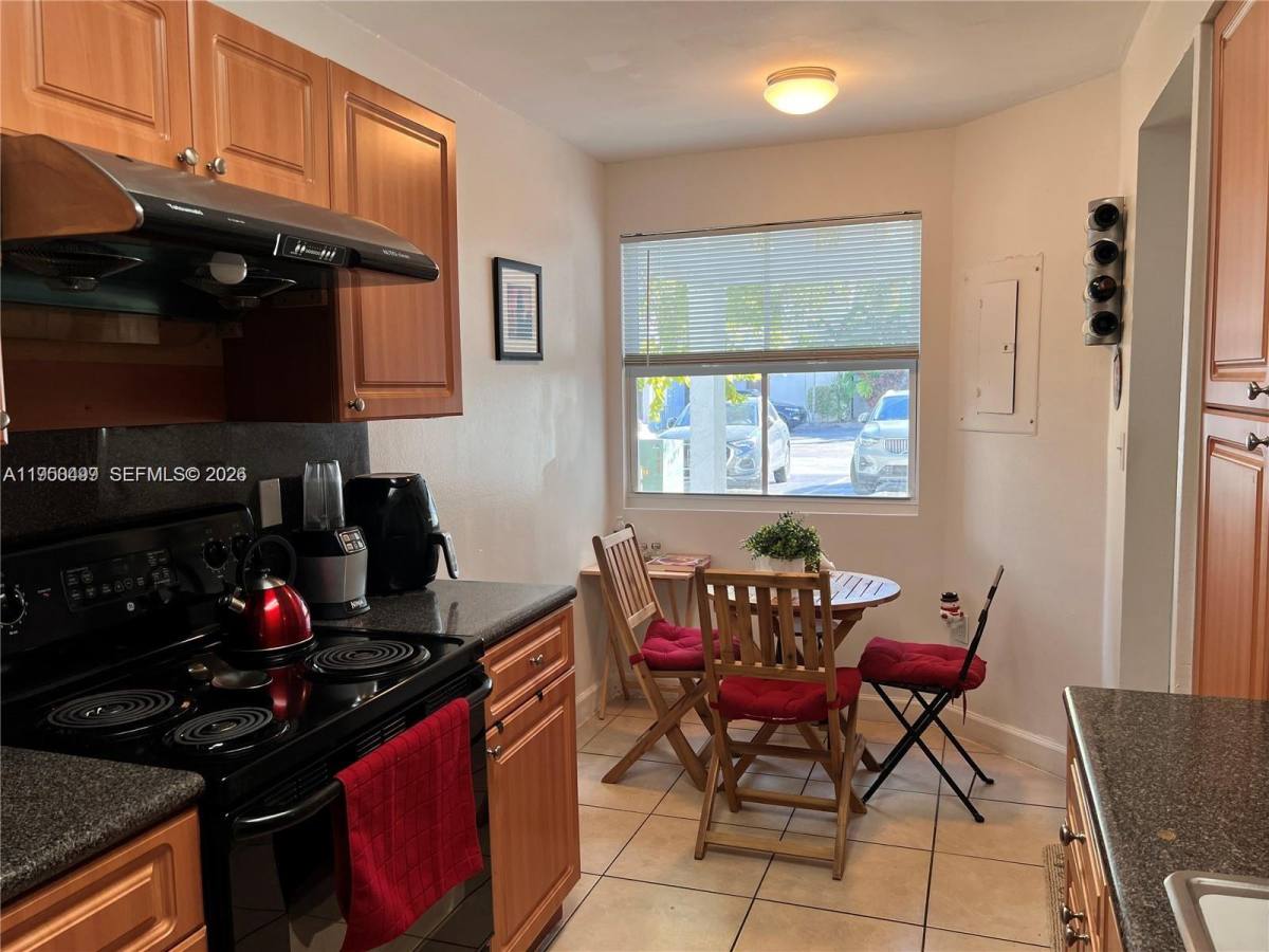 Apartment for rent at 9761 NW 49th Terrace #421, Miami, FL 33178