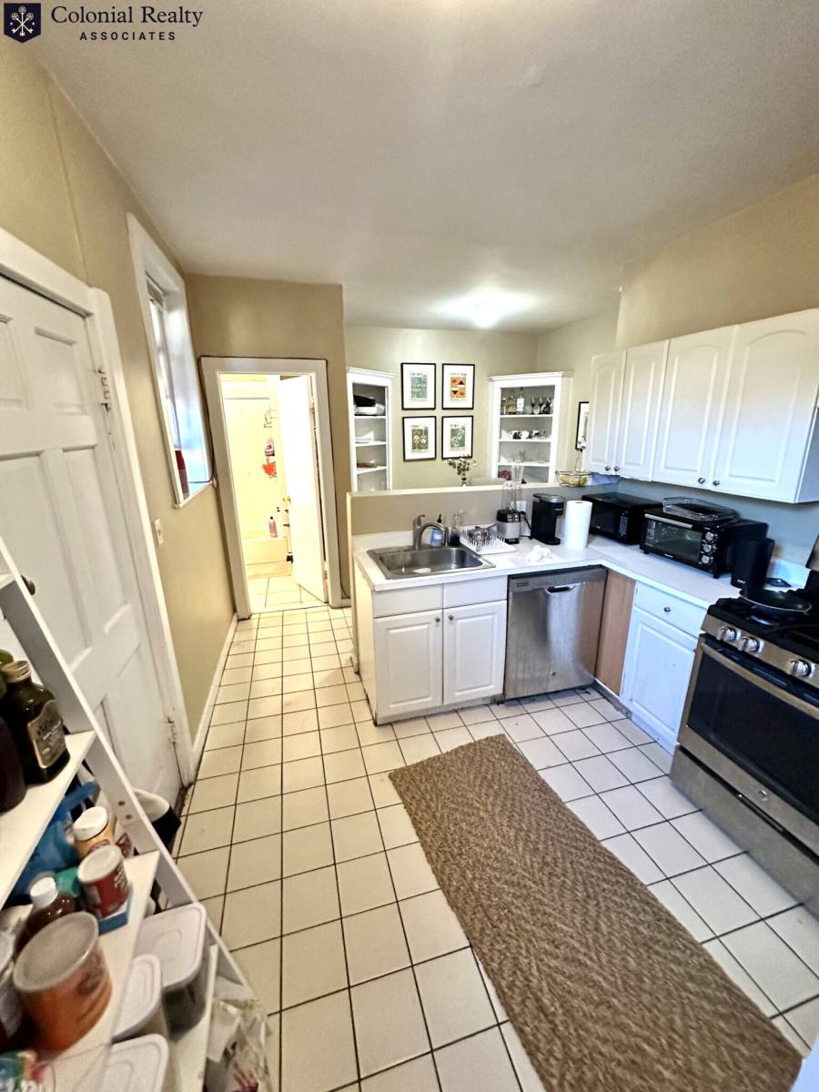 Apartment for rent at 68 Egmont St #5, Brookline, MA 02446