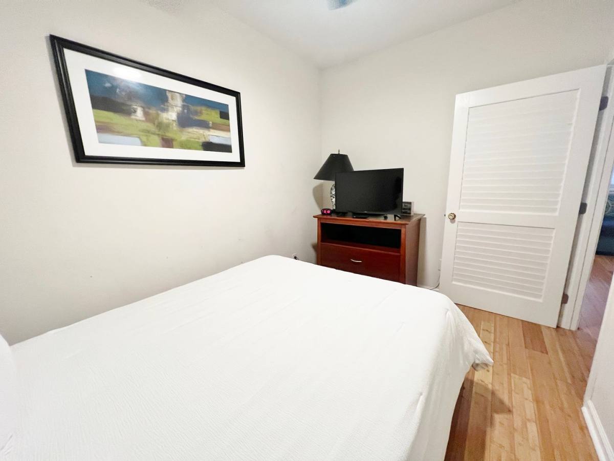 Apartment for rent at 224 W Queen St, Hampton, VA 23669