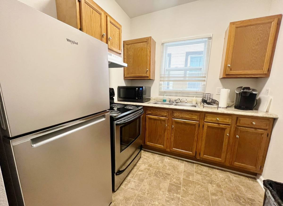 Apartment for rent at 224 W Queen St, Hampton, VA 23669