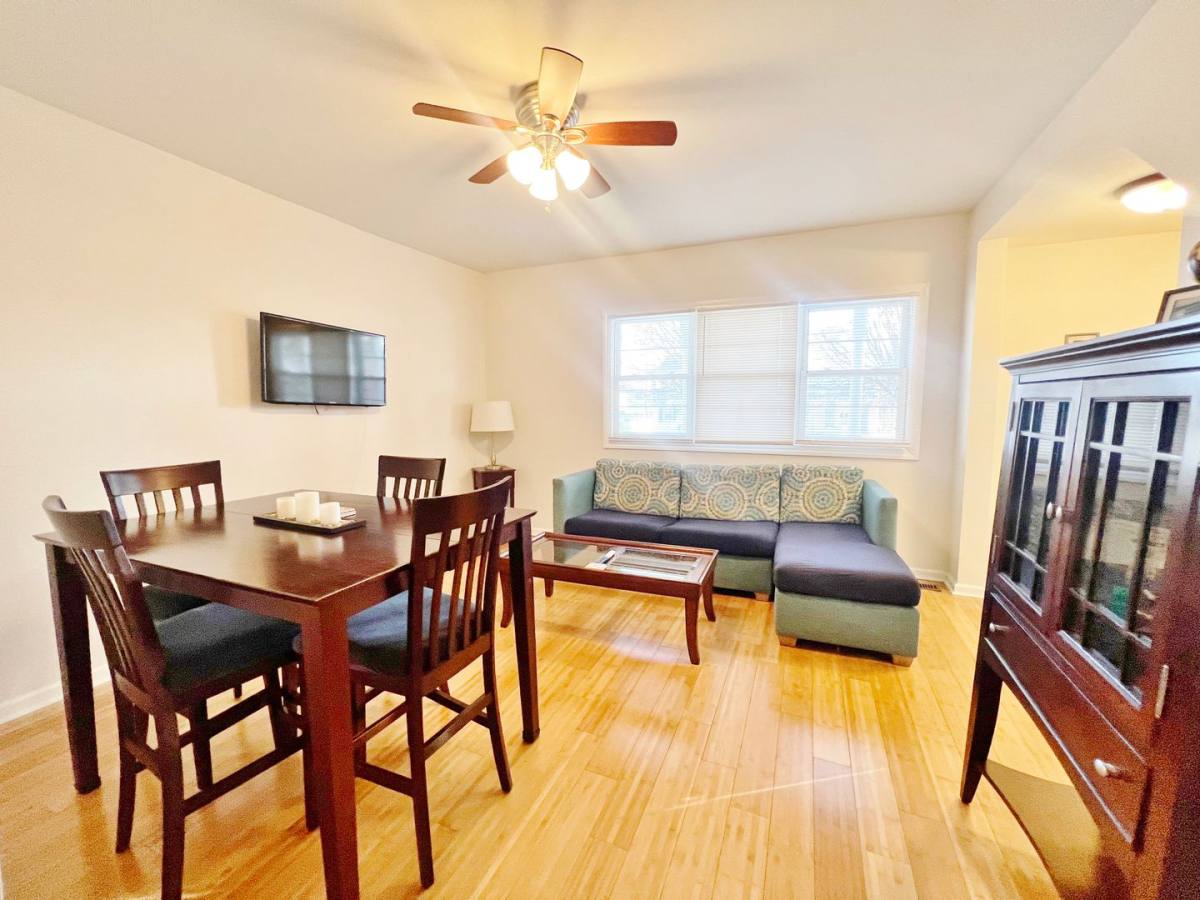 Apartment for rent at 224 W Queen St, Hampton, VA 23669