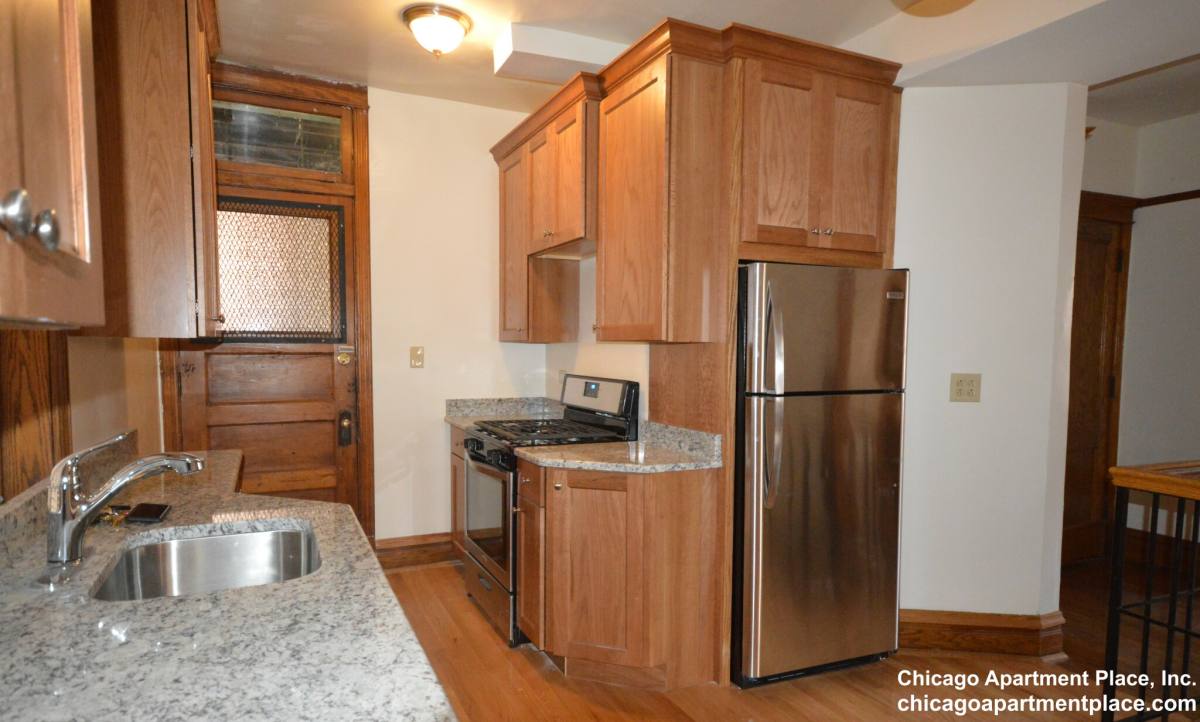 Apartment for rent at 3800 N Greenview Ave #1, Chicago, IL 60613