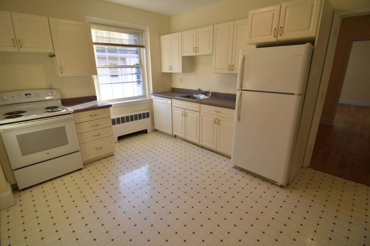 Apartment for rent at 550 Belmont St #35, Watertown, MA 02472