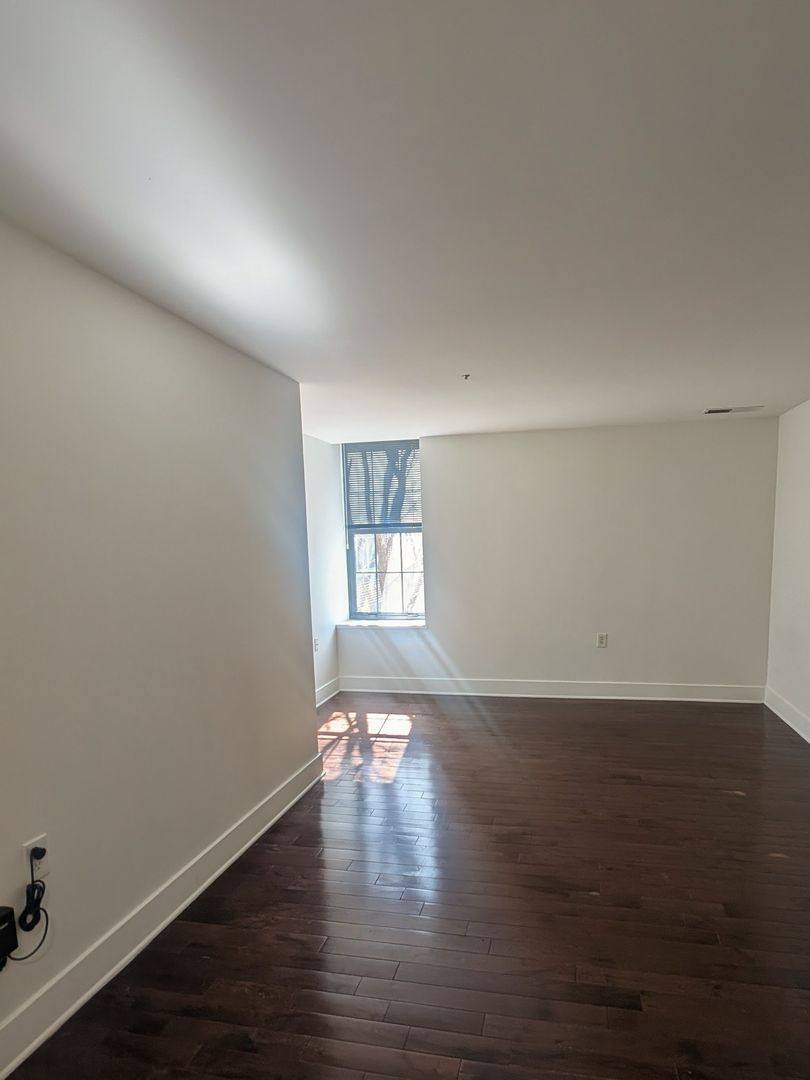 Apartment for rent at 720 Monmouth St, Trenton, NJ 08609
