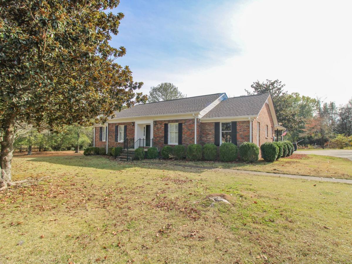 House for rent at 530 Rose St, Rogersville, AL 35652