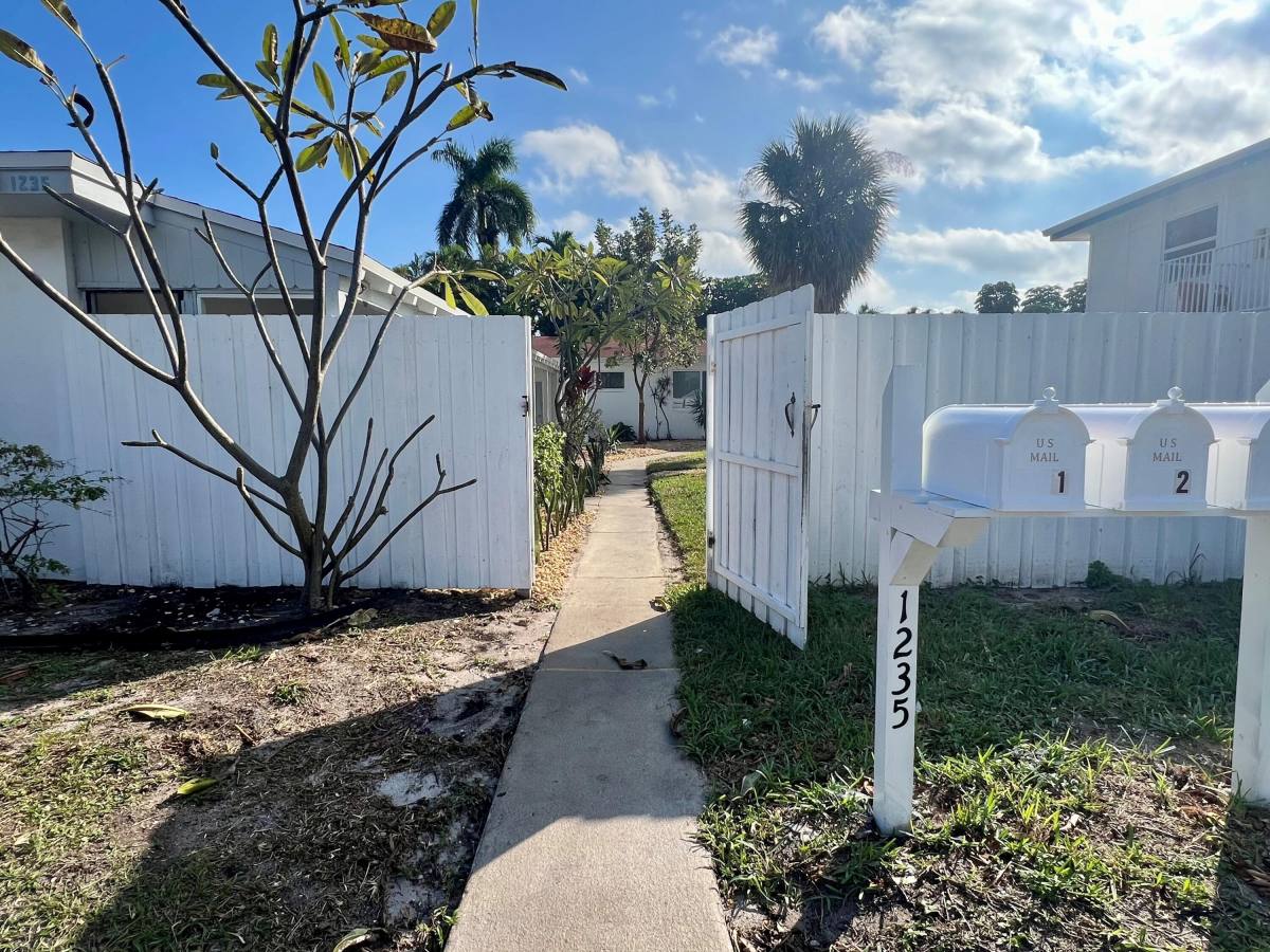 Apartment for rent at 1235 Beach Rd #2, West Palm Beach, FL 33404