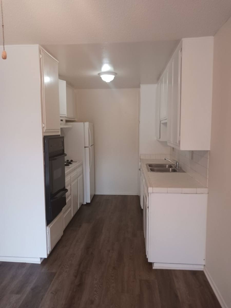 Apartment for rent at 1120 N Fuller Ave, Los Angeles, CA 90046