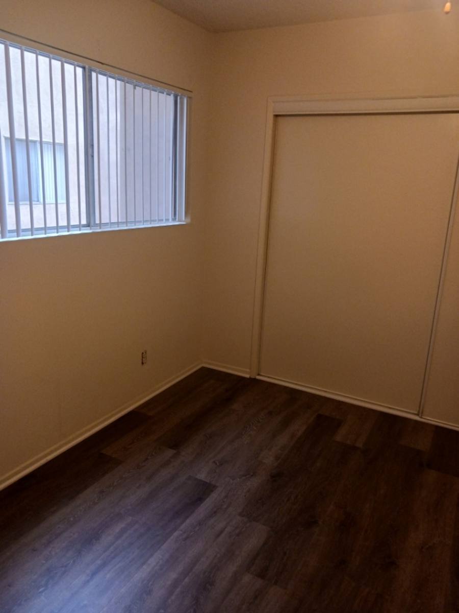 Apartment for rent at 1120 N Fuller Ave, Los Angeles, CA 90046