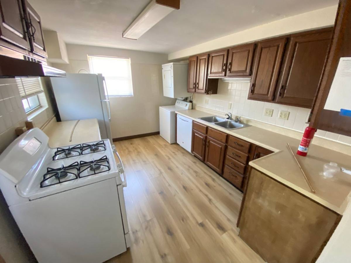 Apartment for rent at 1504 Parkade Blvd, Columbia, MO 65201