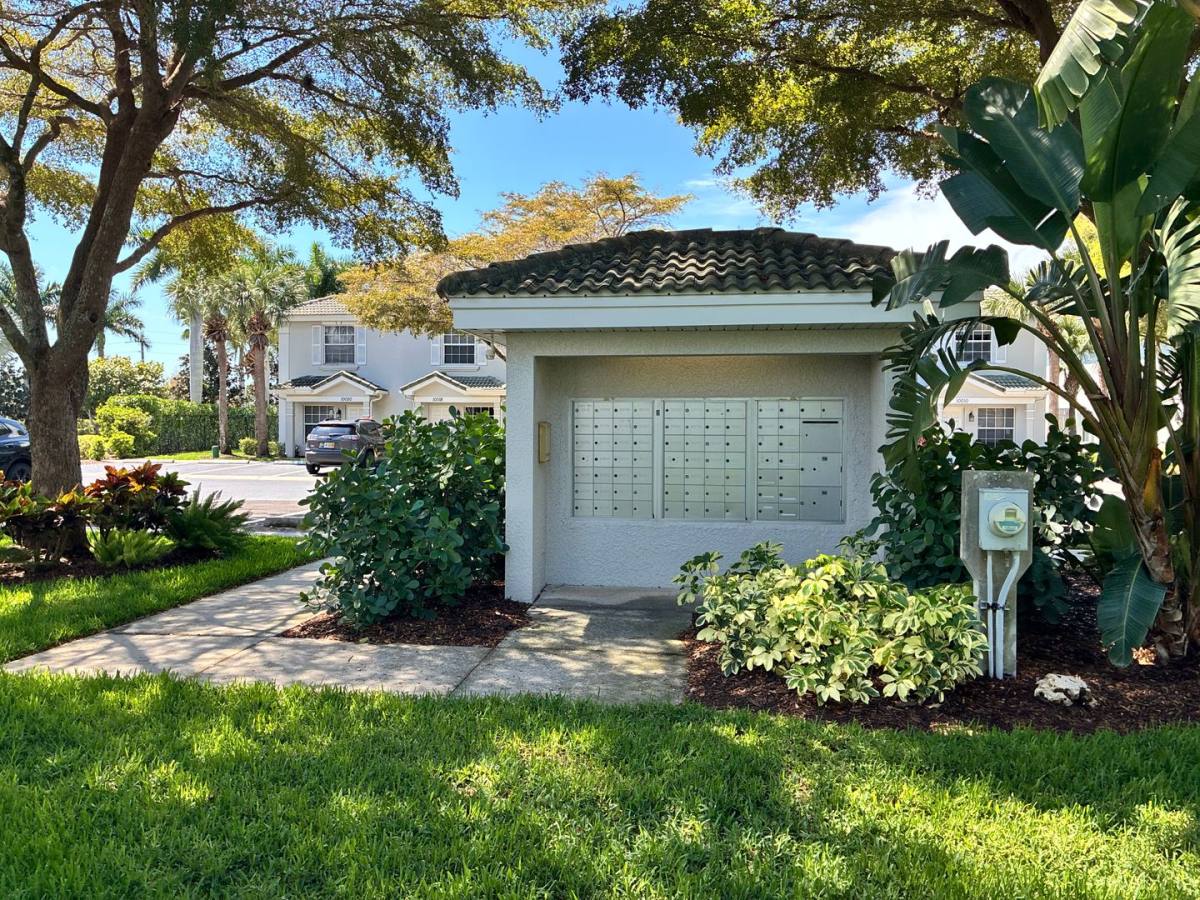 House for rent at 8050 Pacific Beach Dr, Fort Myers, FL 33912