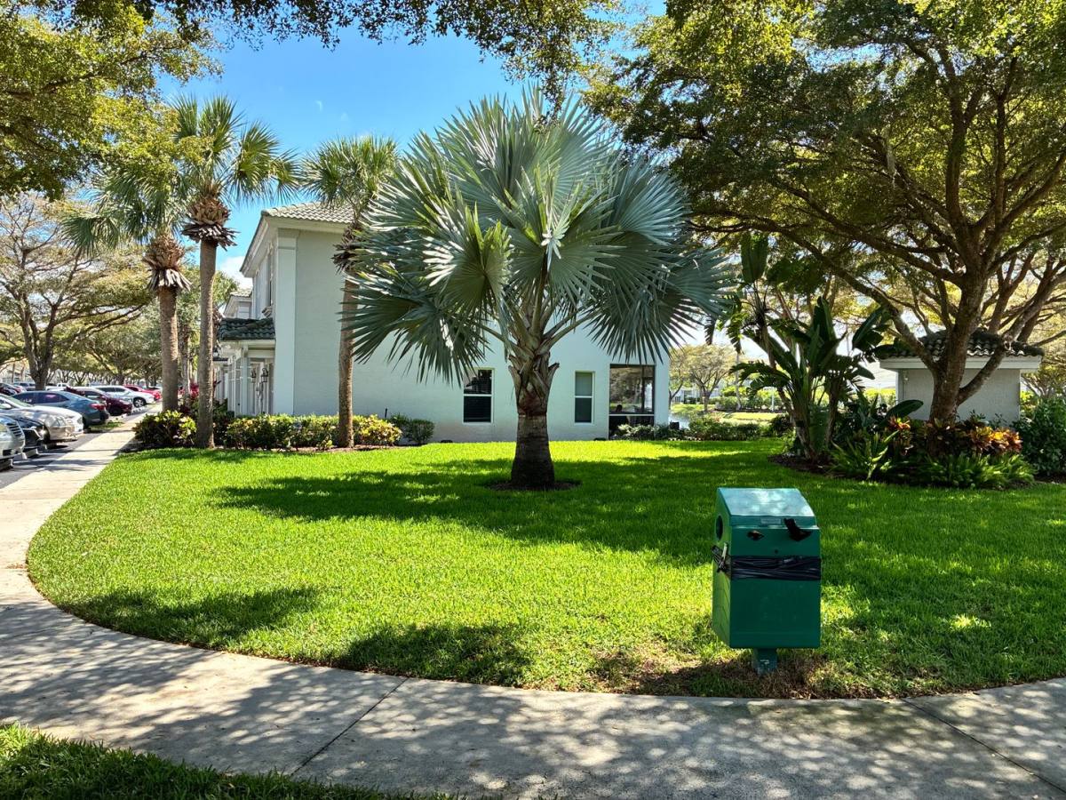 House for rent at 8050 Pacific Beach Dr, Fort Myers, FL 33912