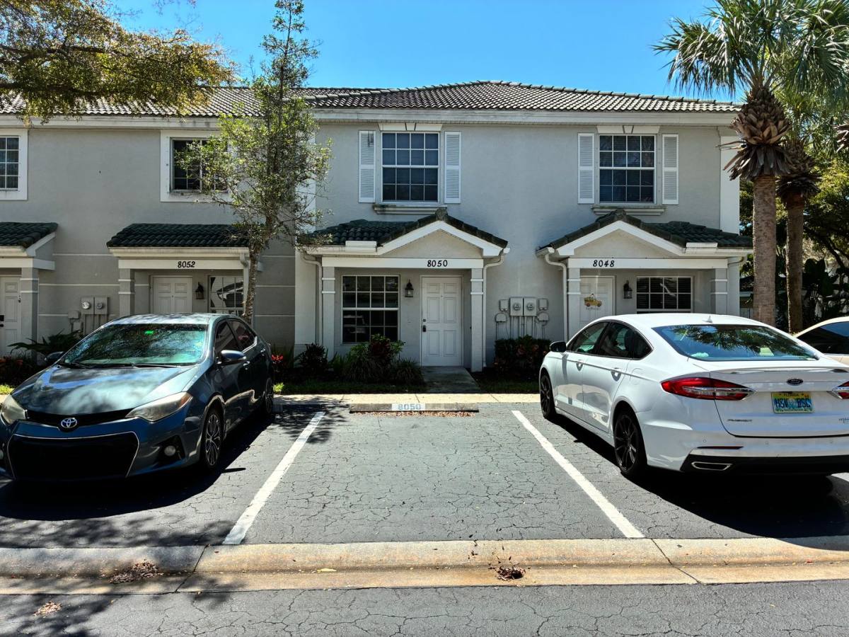 House for rent at 8050 Pacific Beach Dr, Fort Myers, FL 33912