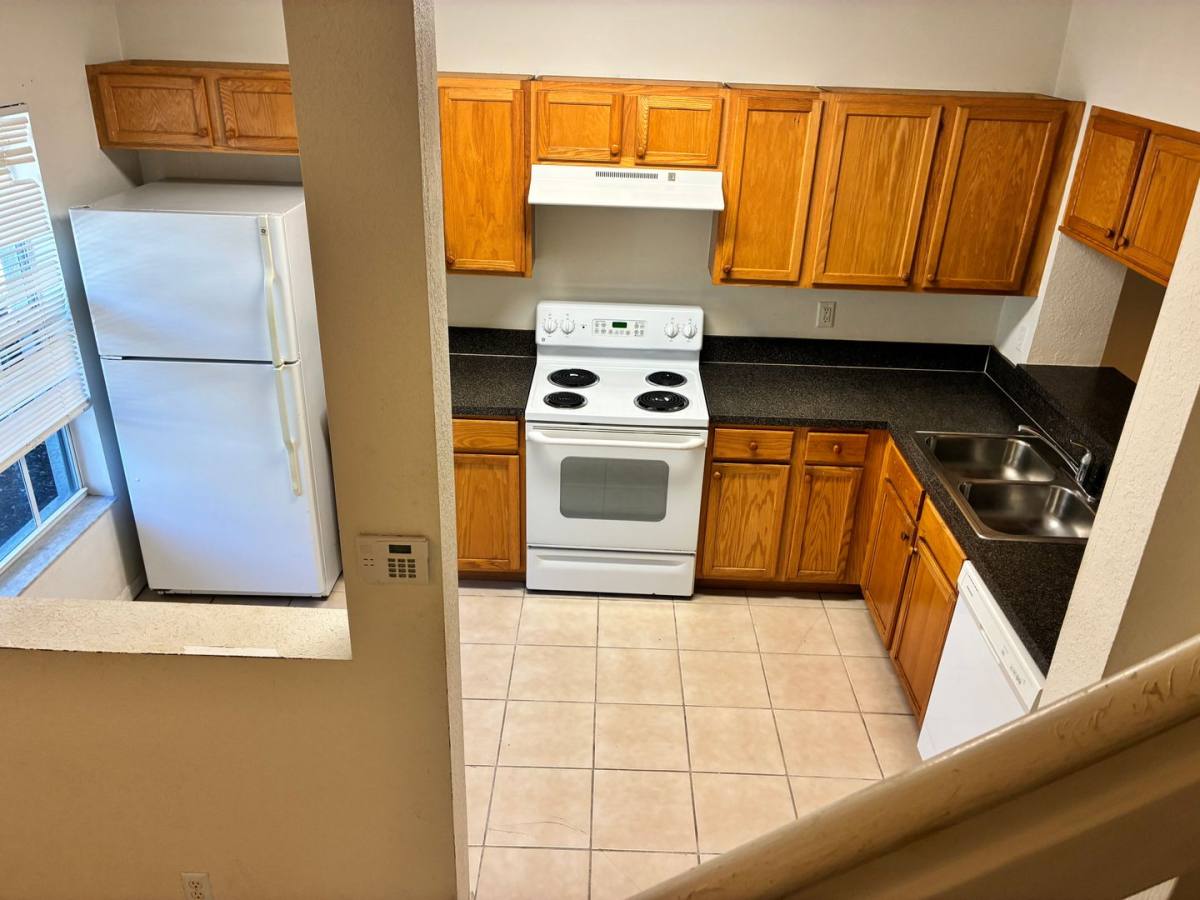 House for rent at 8050 Pacific Beach Dr, Fort Myers, FL 33912