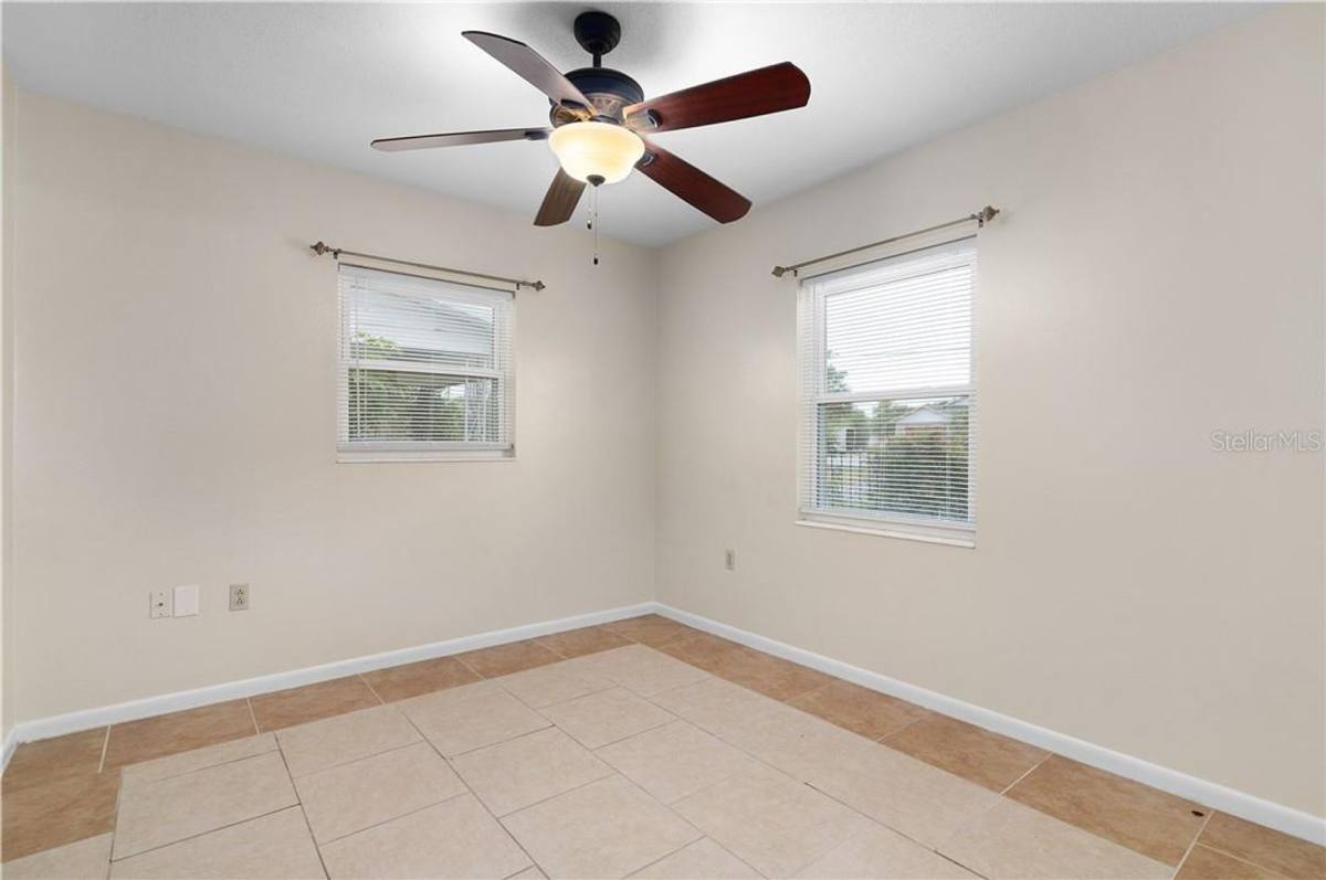 Apartment for rent at 1003 Dora Ave, Tavares, FL 32778