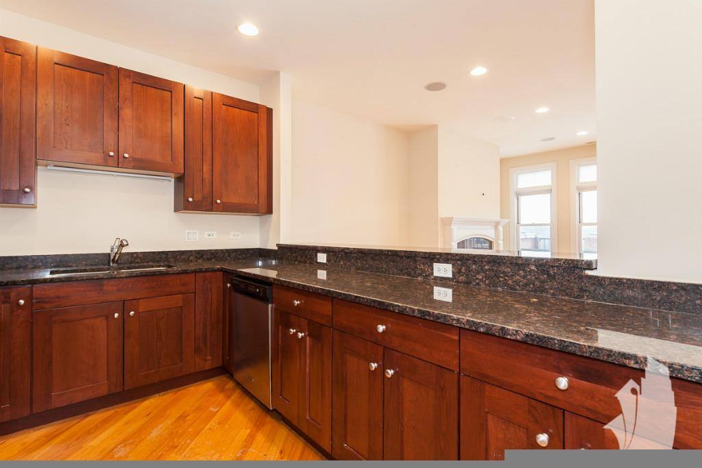 Apartment for rent at 3829 N Southport Ave #2, Chicago, IL 60613