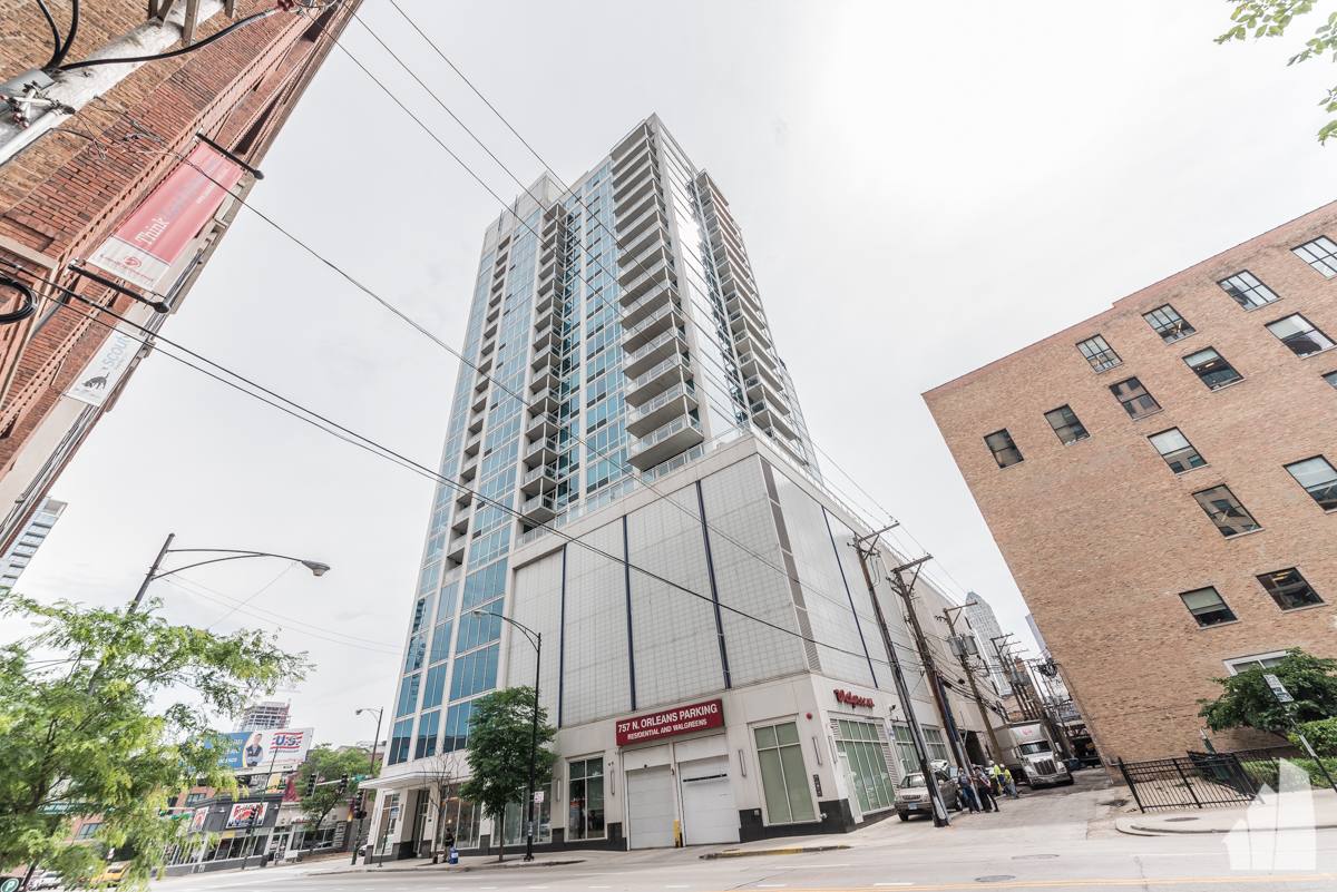 Condo for rent at 757 N Orleans St #2009, Chicago, IL 60654