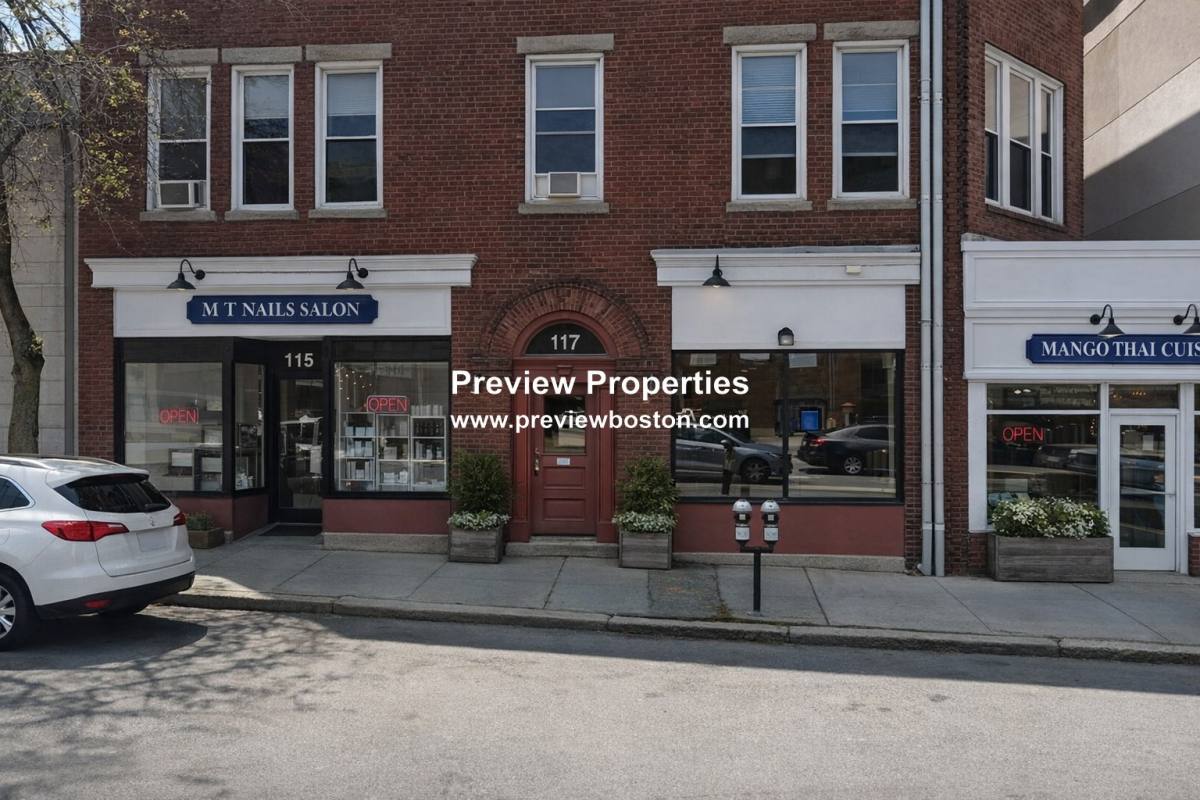 Apartment for rent at 117 Elm St #4, West Newton, MA 02465