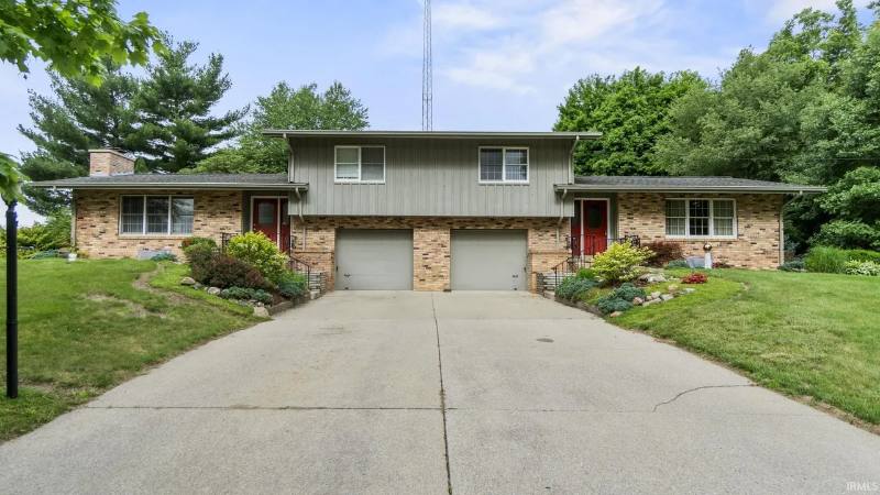 House for rent at 2105 S 150 W #2, Warsaw, IN 46580